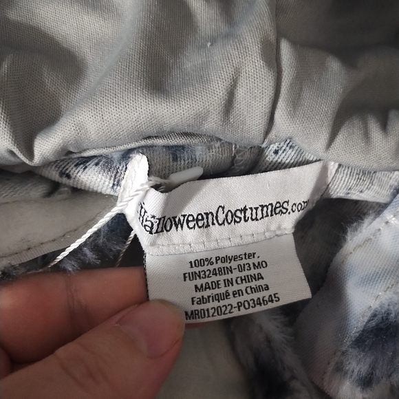 Snow Leopard Baby 1 Piece Hooded Jumpsuit 0-3 Months - Picture 12 of 12